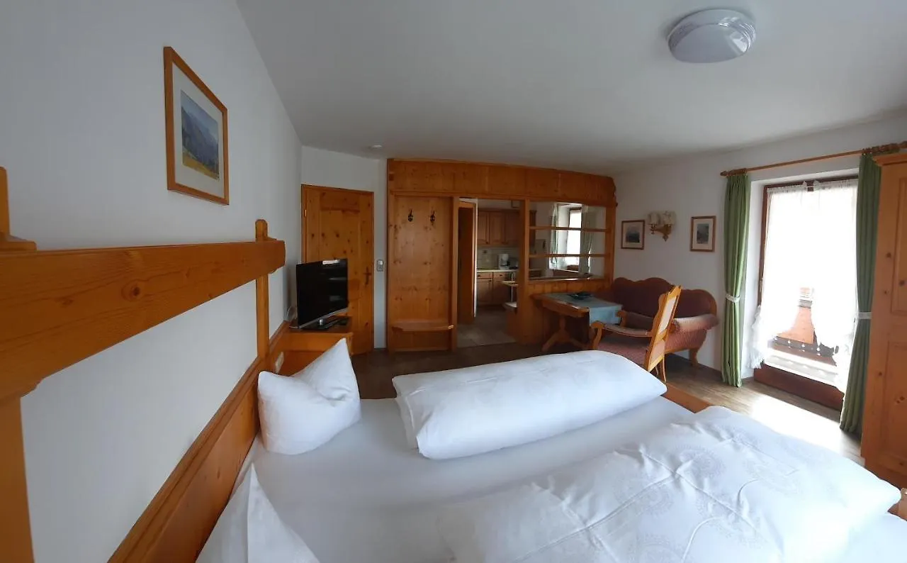 Hotel Gaestehaus Annemarie Reit im Winkl