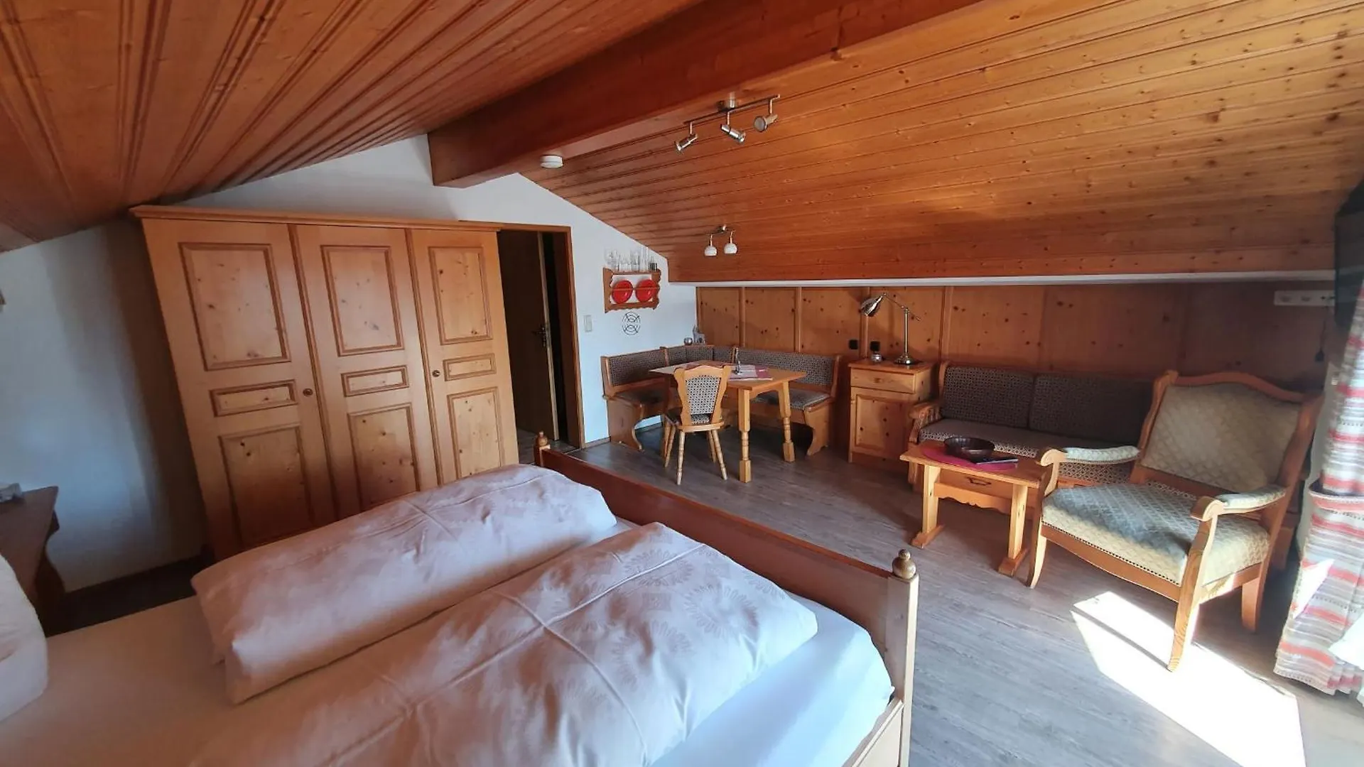 Gaestehaus Annemarie Reit im Winkl Hotel